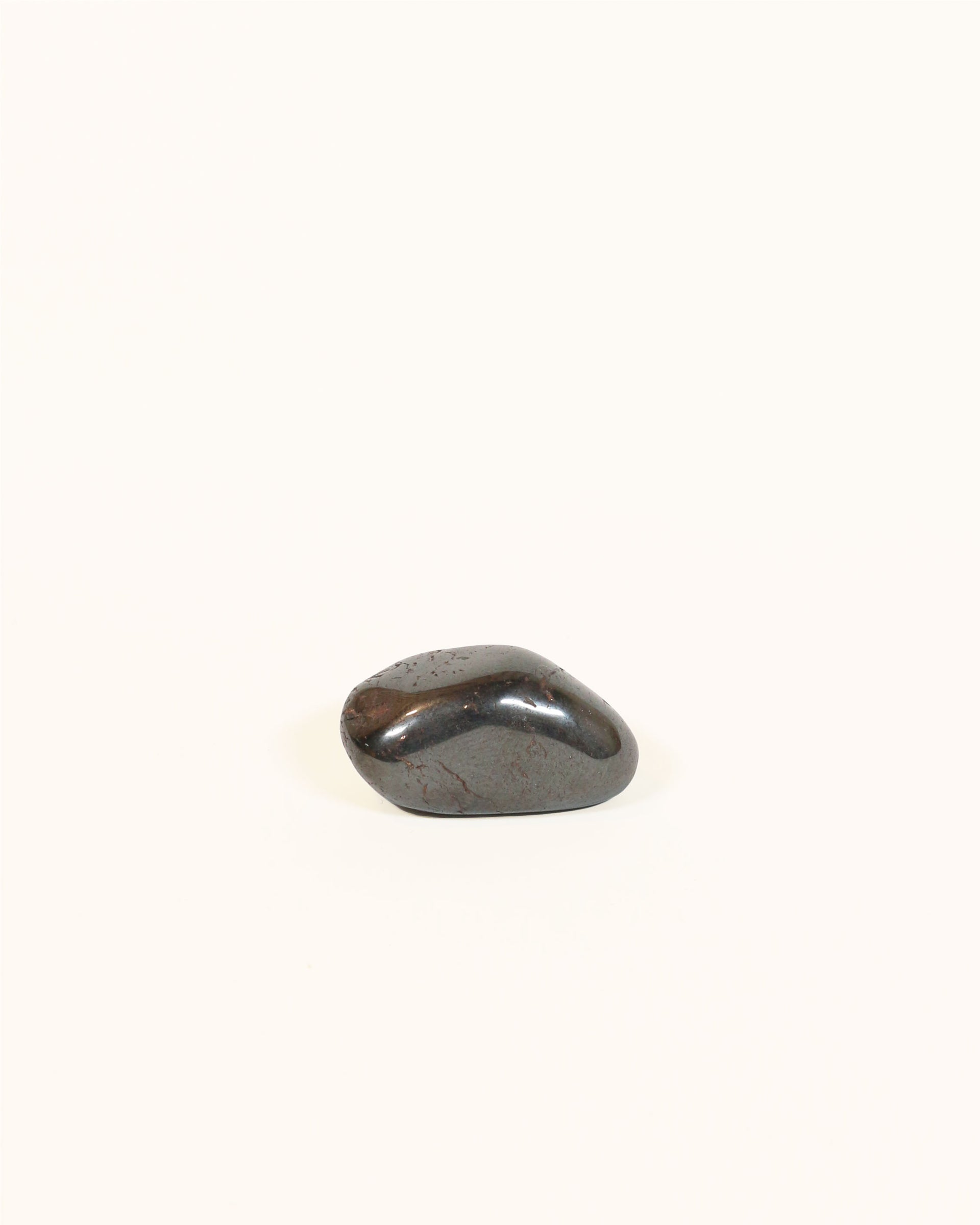 Hématite – pierre naturelle d’ancrage